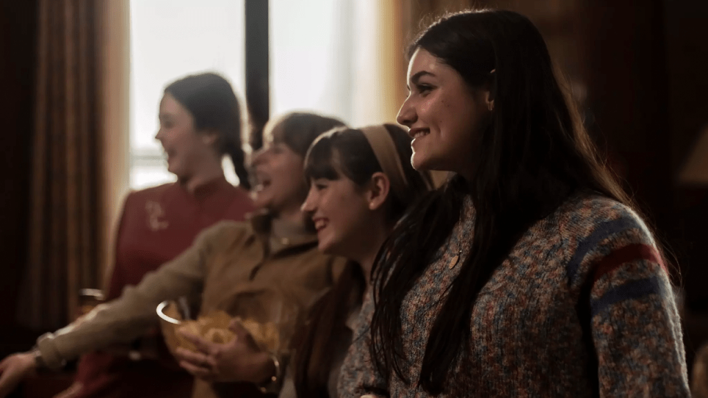 CRÍTICA de «Alumbramiento»: Buscando la libertad entre las&nbsp;sombras