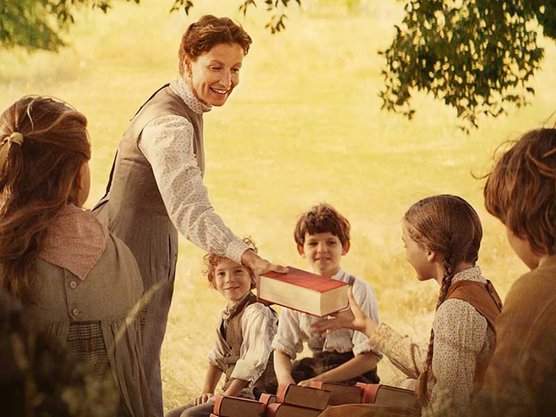 Crítica de «La primera escuela»