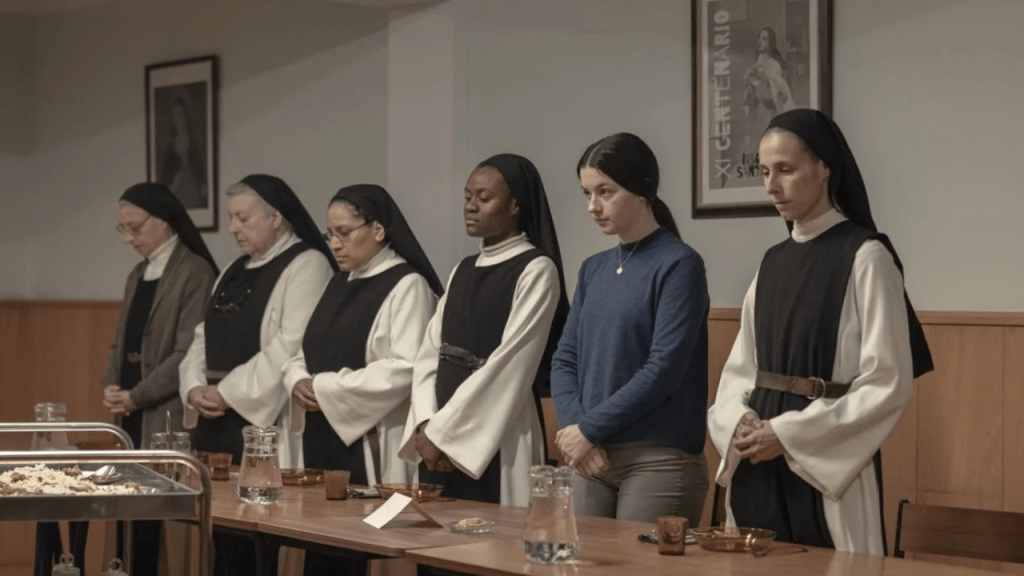 CRÍTICA de «LOS DOMINGOS»: Quédate, en nuestra&nbsp;casa