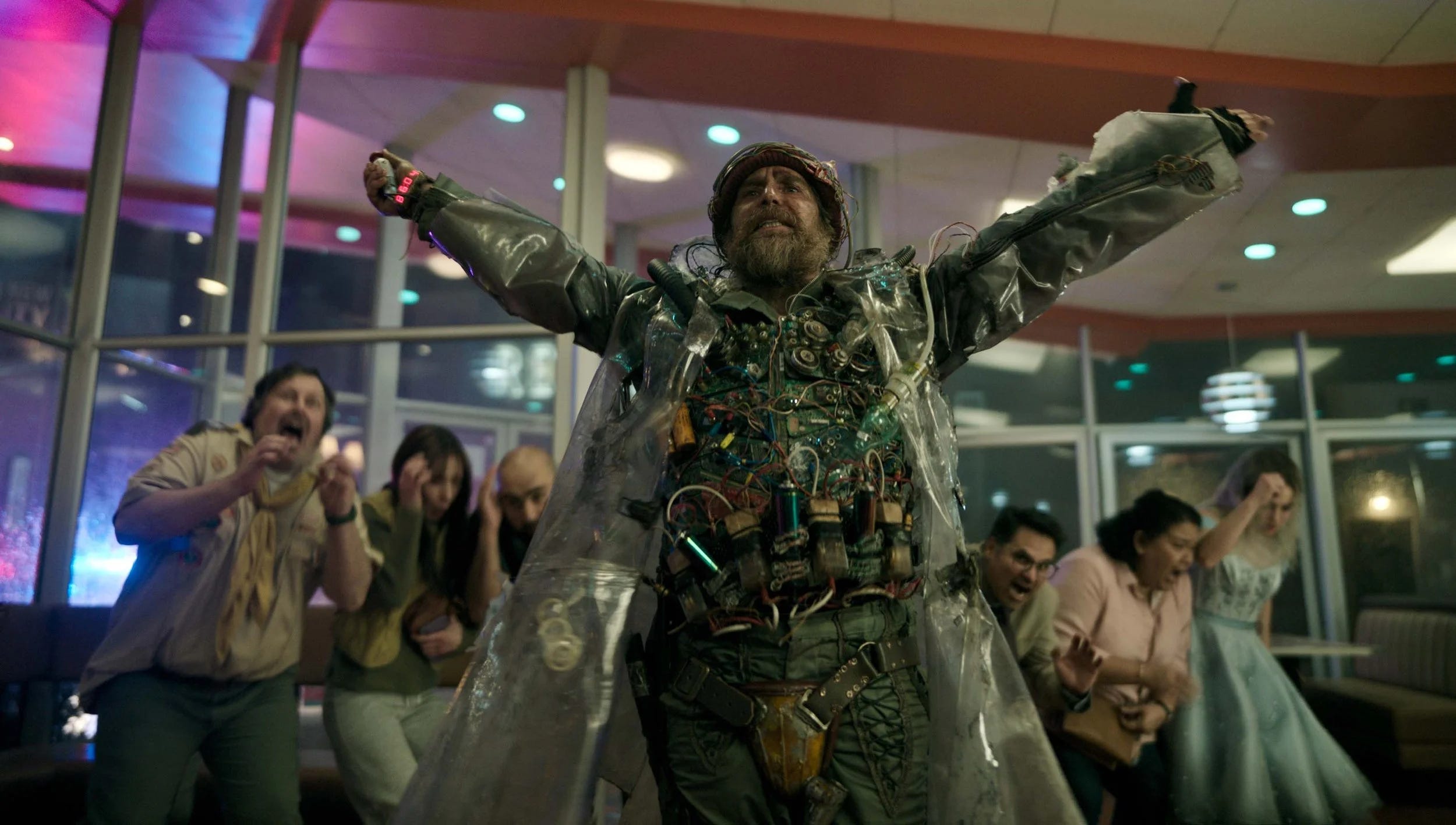 Crítica de Buena suerte, diviértete, no mueras: Ciencia ficción que se está volviendo la realidad